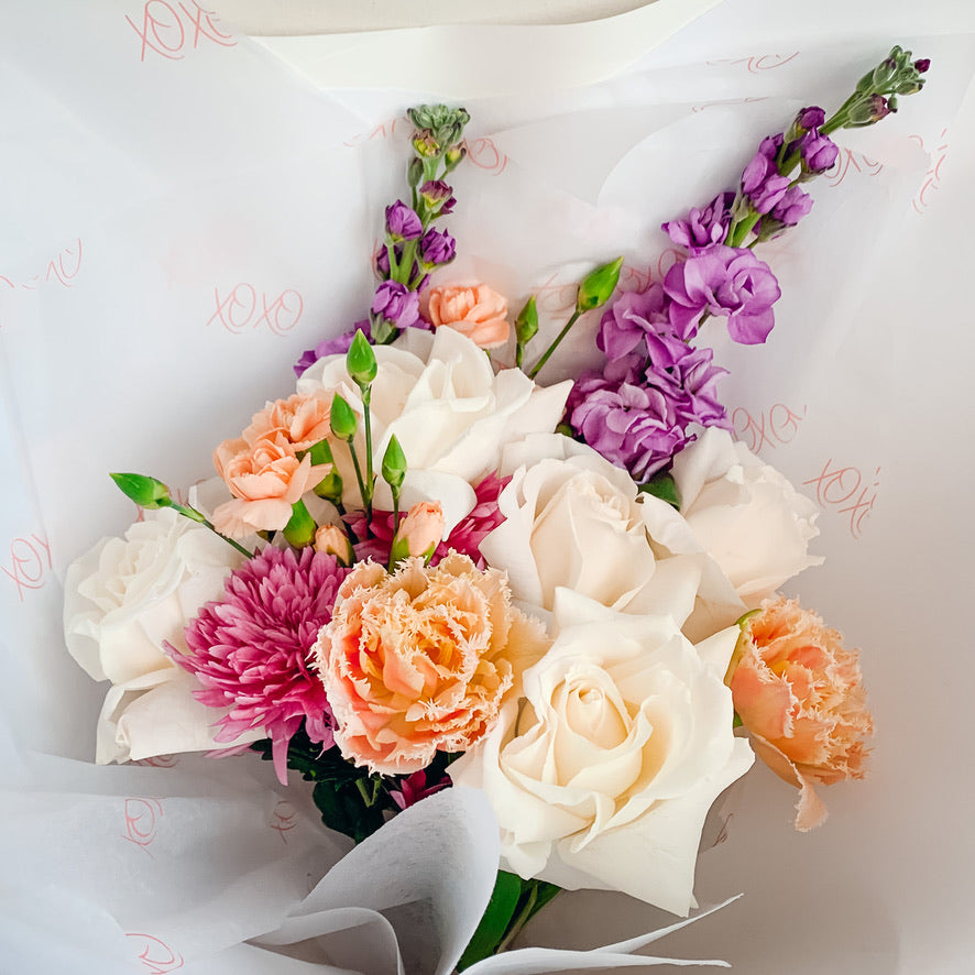 LOVELY KISSES • Prettiest Pastel Luxury Bouquet